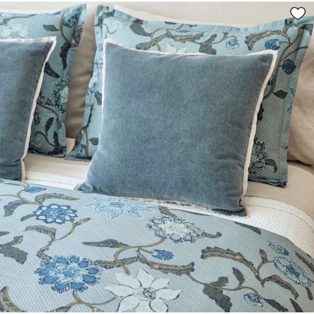 West Elm Botanical Duvet Cover in Blue and Gray - Picture 3 of 11